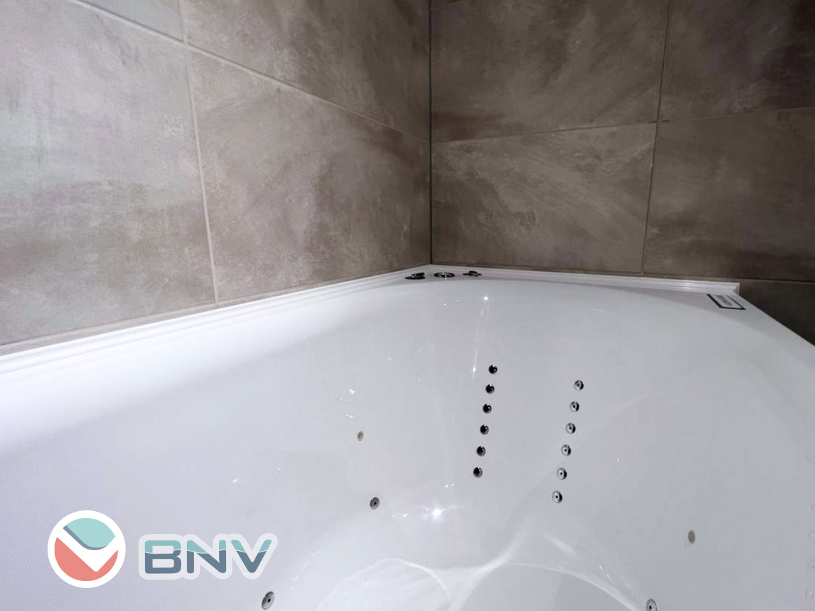 Плинтус белый для ванны | Интернет-магазин BNV